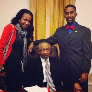 Meet your Posher, Ebony